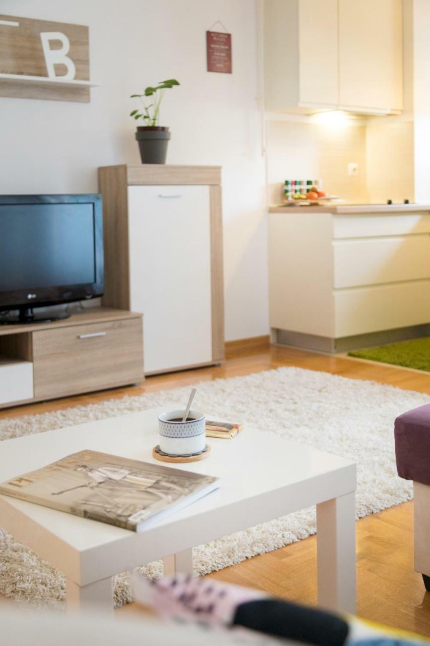 Cute And Sunny Studio In Zagreb With Balcony & Free Parking Exterior photo