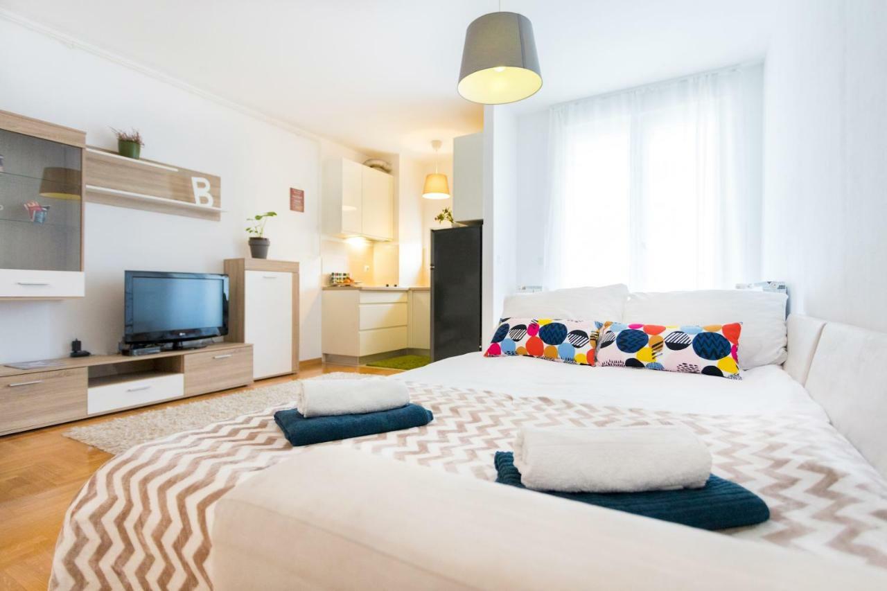 Cute And Sunny Studio In Zagreb With Balcony & Free Parking Exterior photo
