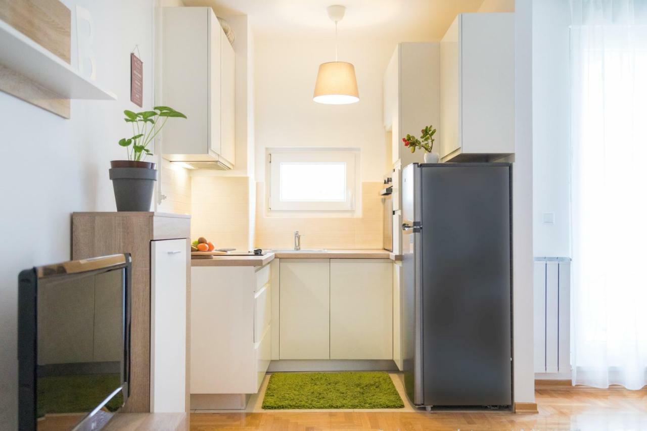 Cute And Sunny Studio In Zagreb With Balcony & Free Parking Exterior photo